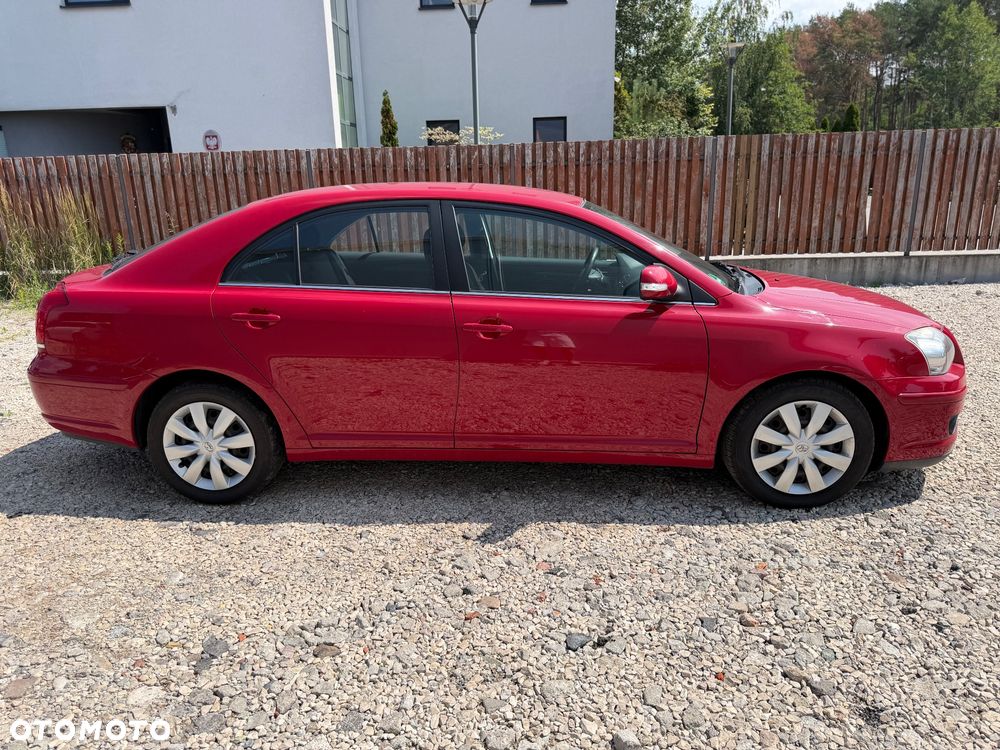 Toyota Avensis 2.0 VVT-i Sol - 6