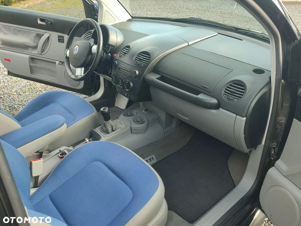 Volkswagen New Beetle - 10