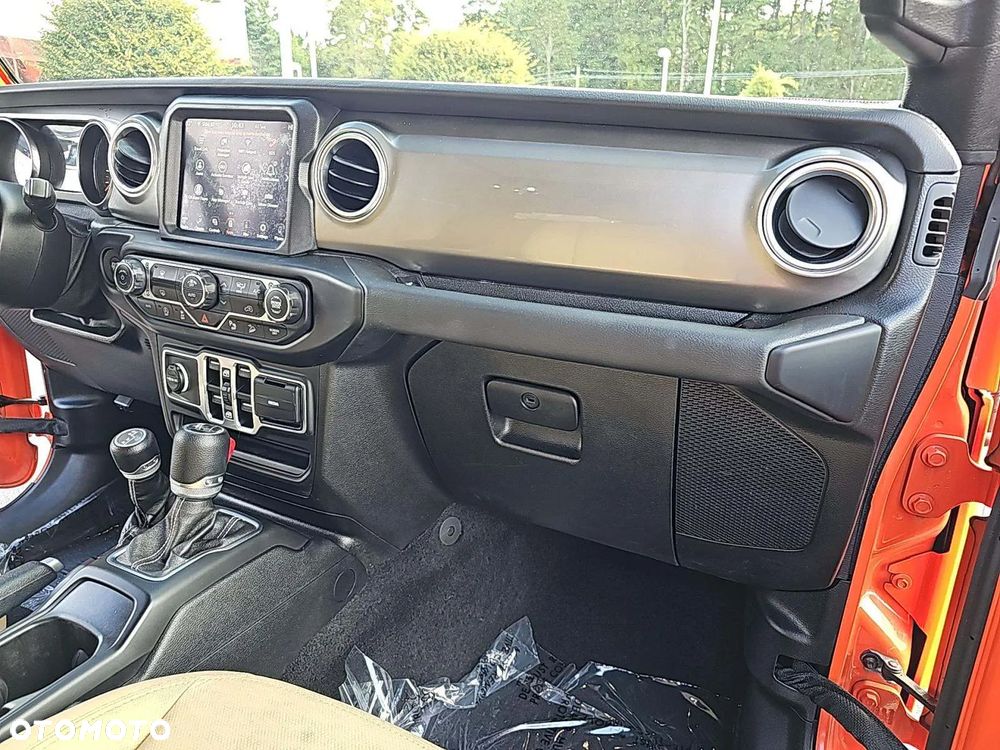 Jeep Wrangler Unlimited GME 2.0 Turbo Sahara - 8
