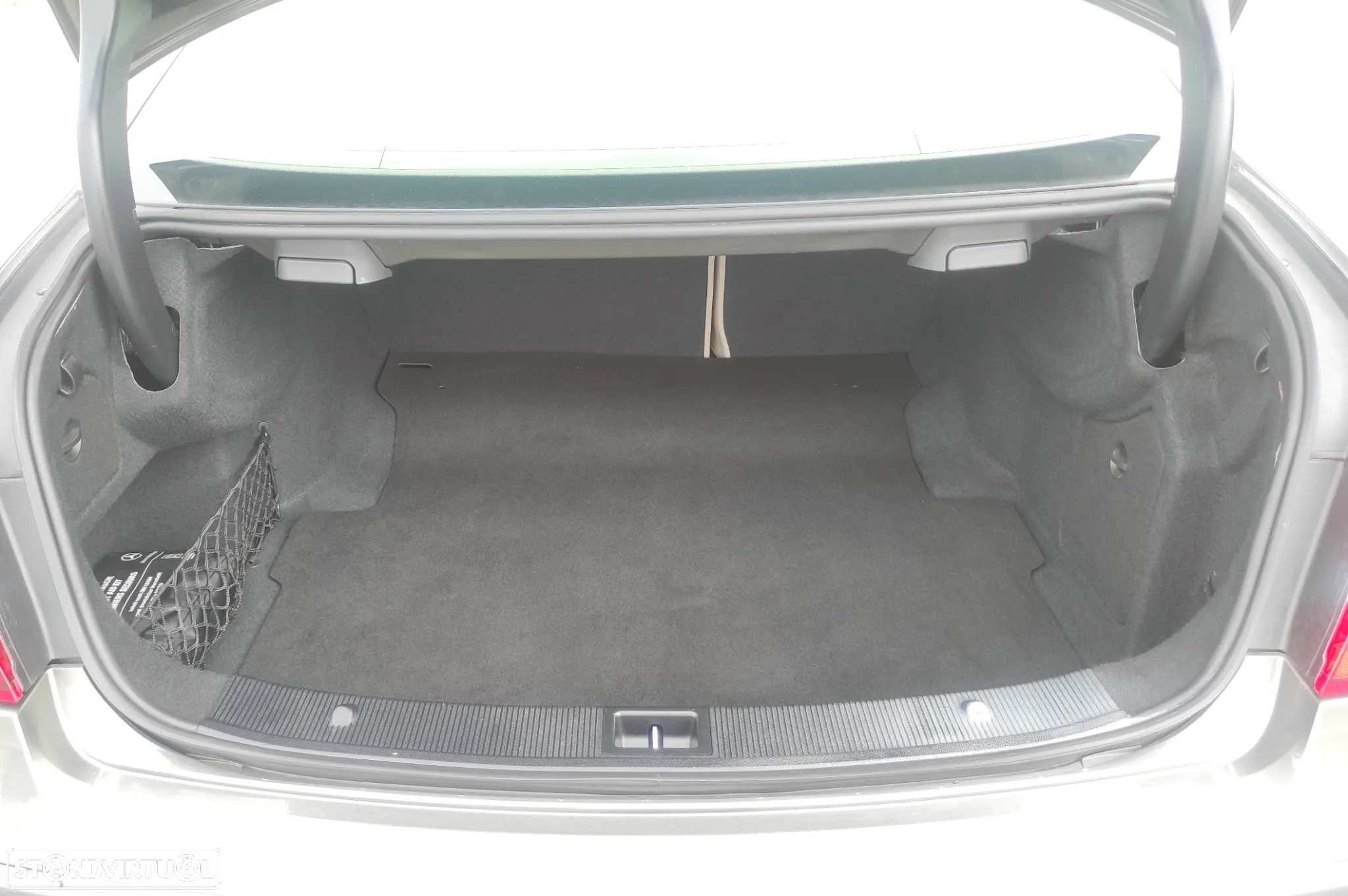 Mercedes-Benz E 220 CDi Elegance BlueEfficiency - 21
