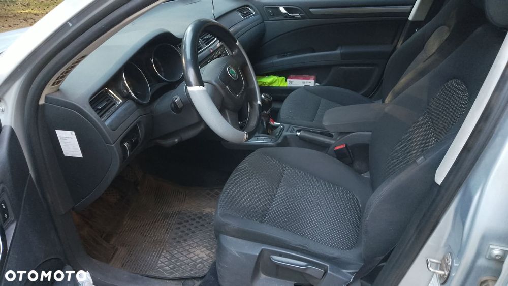 Skoda Superb 2.0 TDI Active - 36