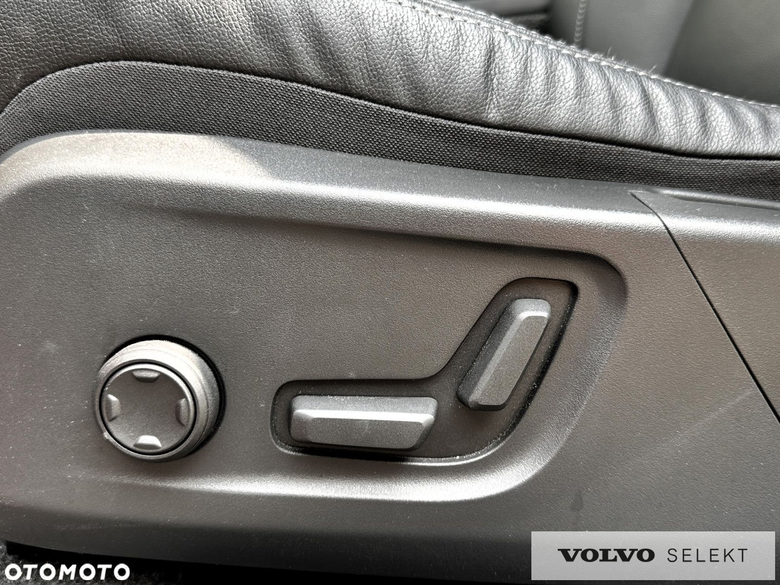 Volvo XC 40 - 22