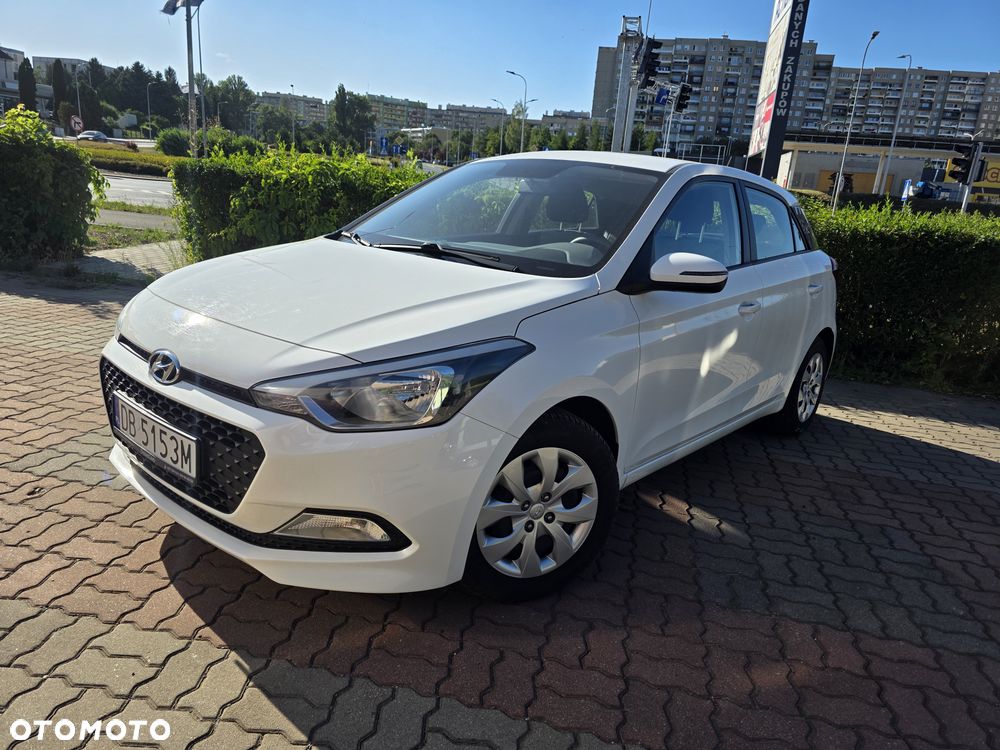 Hyundai i20 1.2 YES Gold - 2