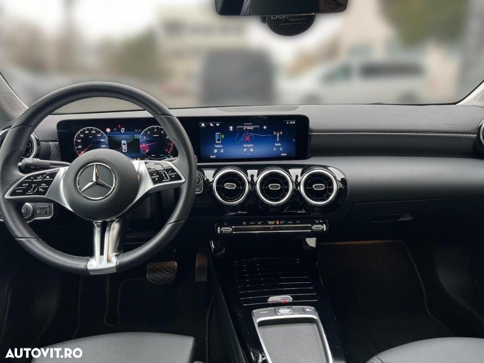 Mercedes-Benz A 180 MHEV 7G-DCT - 12