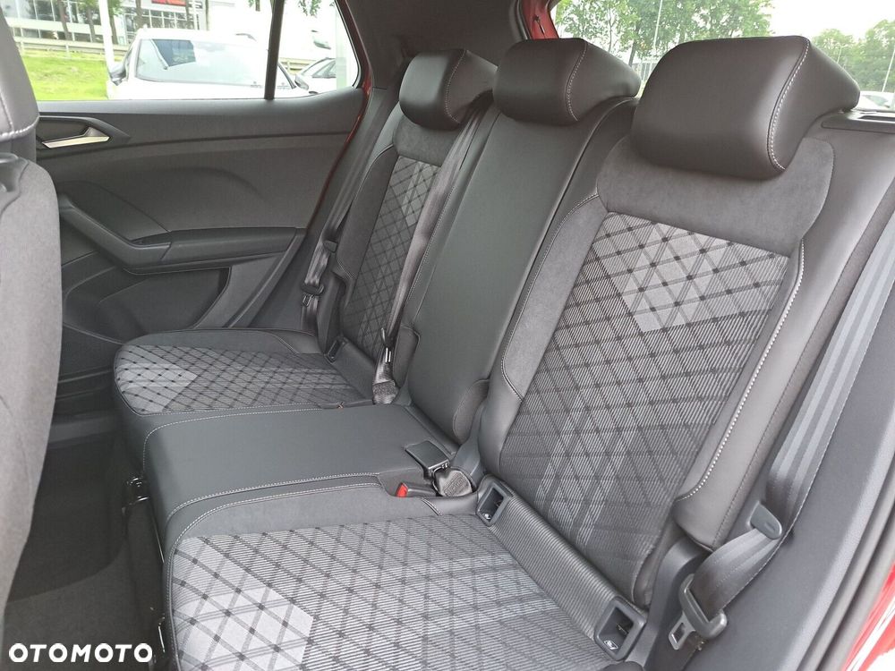 Volkswagen T-Cross - 17