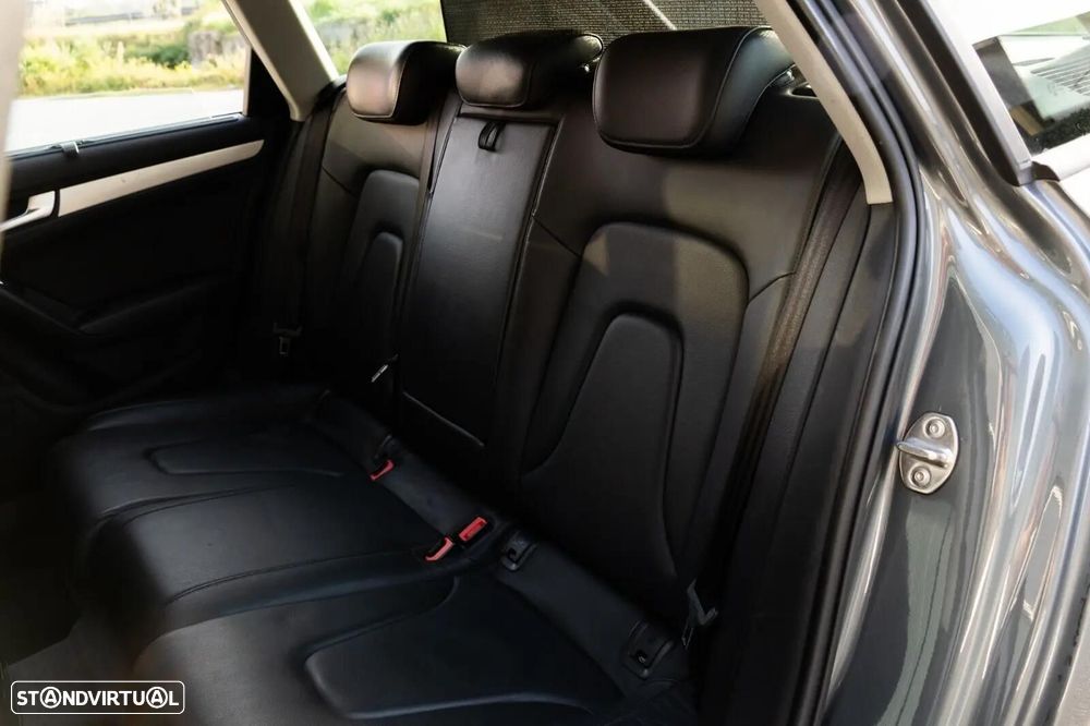 Audi A4 2.0 TDI Business Line S-line - 10