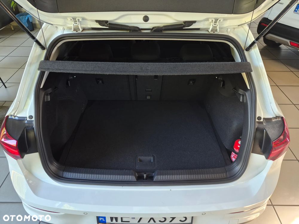 Volkswagen Golf 1.5 eTSI mHEV Style DSG - 9