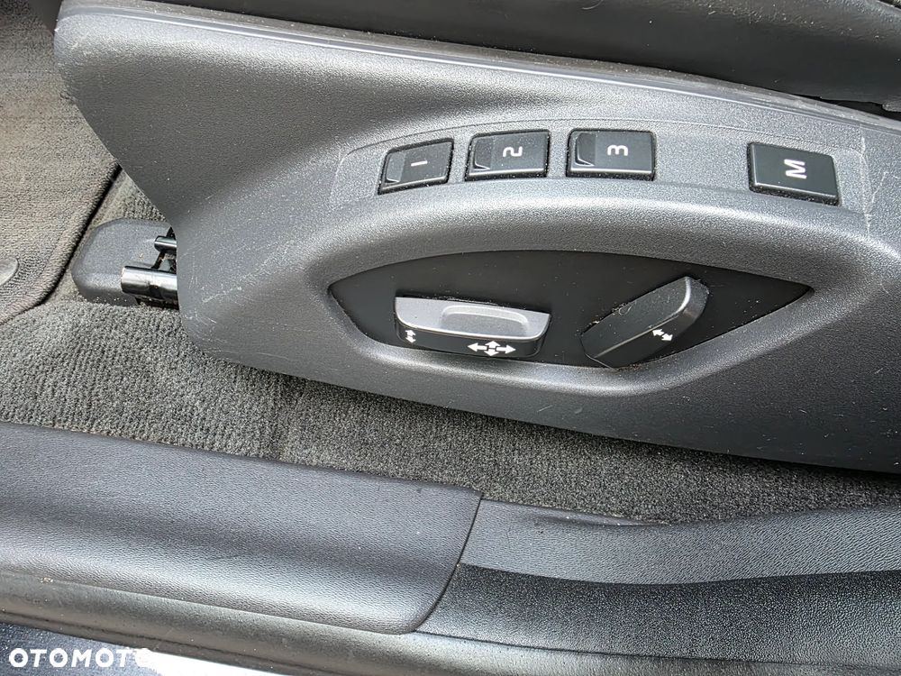 Volvo XC 60 D5 AWD Summum - 8