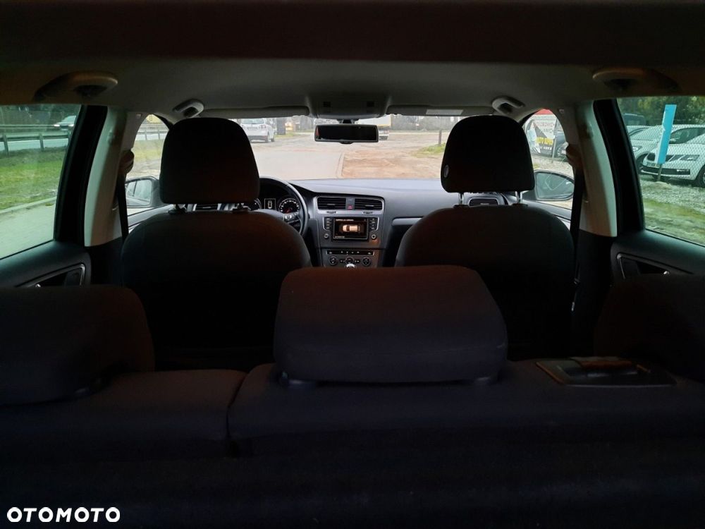 Volkswagen Golf - 18