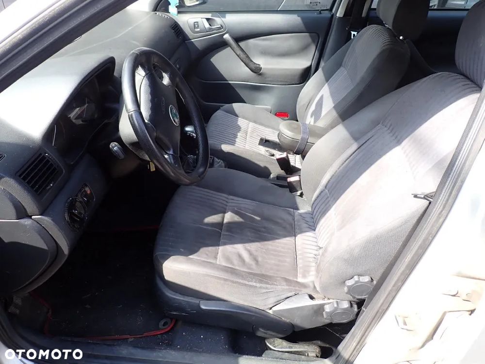 CZĘSCI - Skoda Octavia I 1,9 TDI 110KM AHF LIFT KOMBI 2001r. INDEX - 9640 - 8