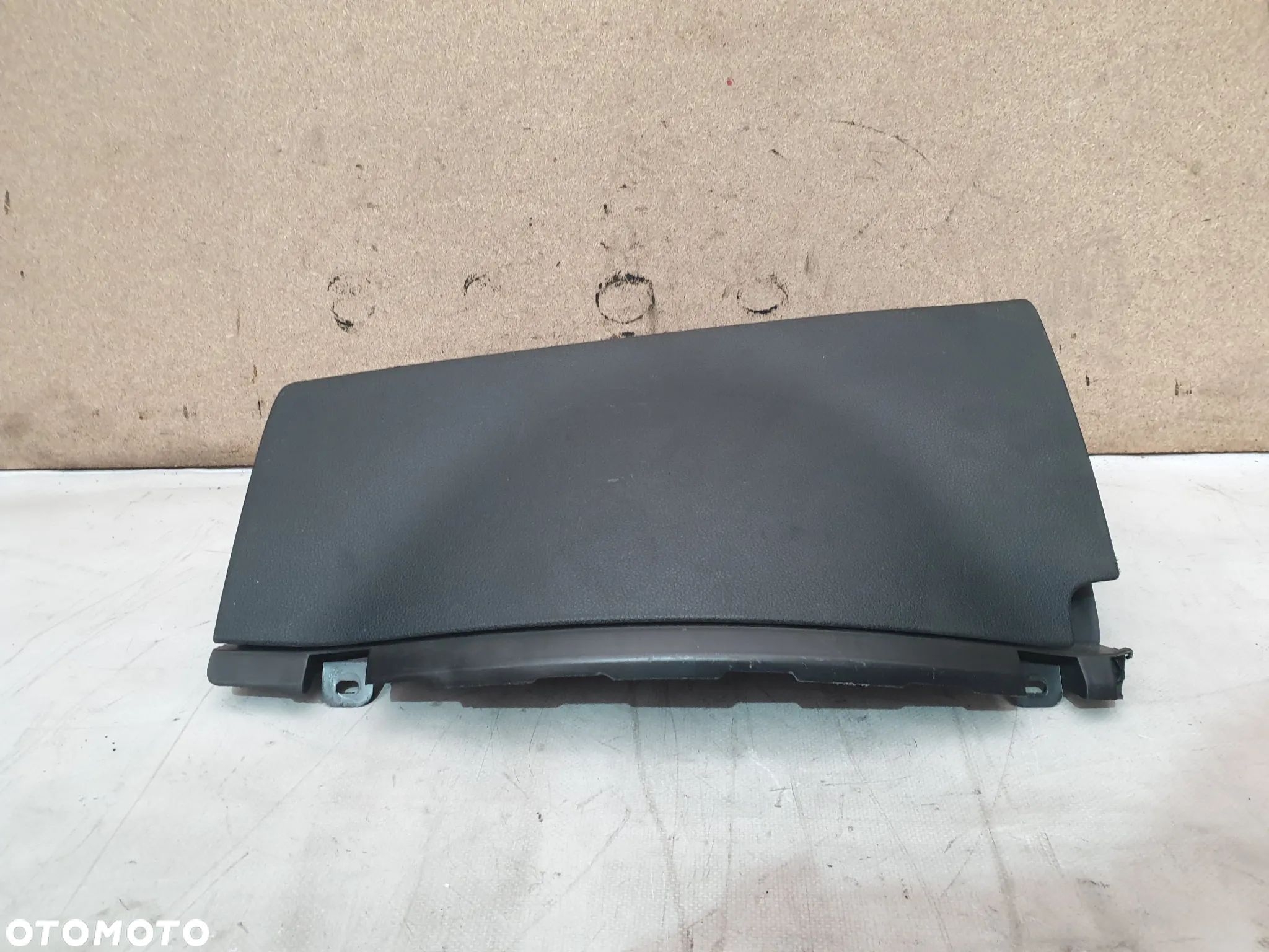 Peugeot Partner Citroen Berlingo Schowek Kierowcy Deski Lewy - 1