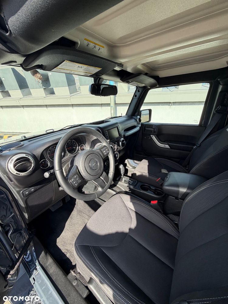 Jeep Wrangler 3.6 Unlim Rubicon - 13