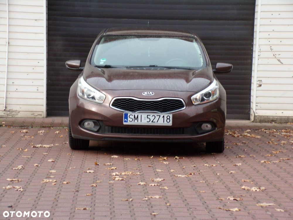 Kia Ceed - 7