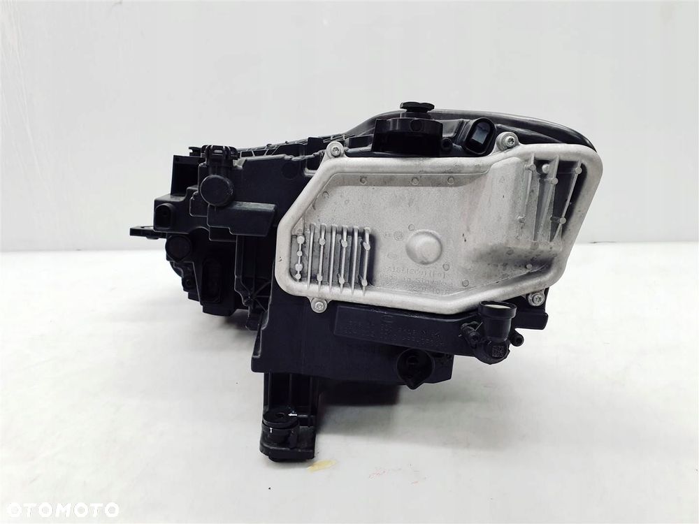 VW CADDY IV 2K8 20r PRAWA LAMPA PRZÓD FULL LED ORY EU - 8