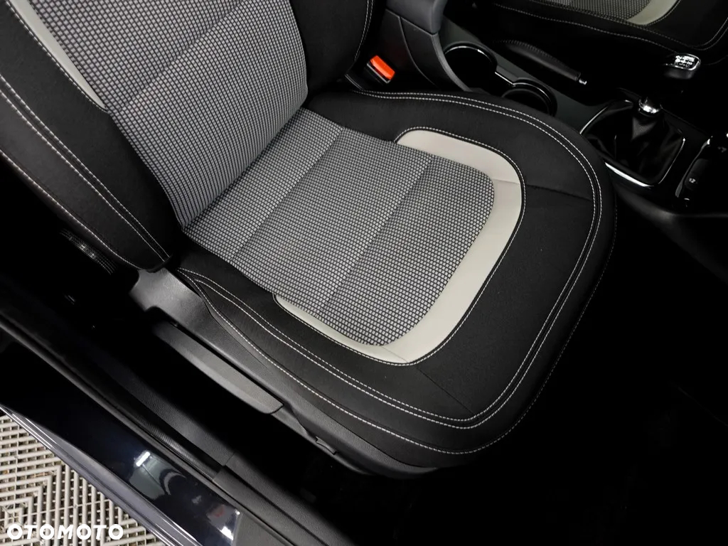 Kia Ceed Cee'd 1.6 GDI L Business Line - 11