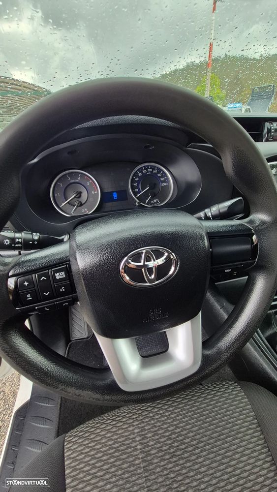 Toyota Hilux 2.4 D-4D 4WD CD CH - 8