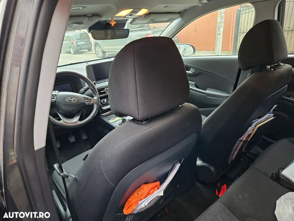 Hyundai KONA 1.0 T-GDI 120 CP 6MT 2WD Comfort - 12