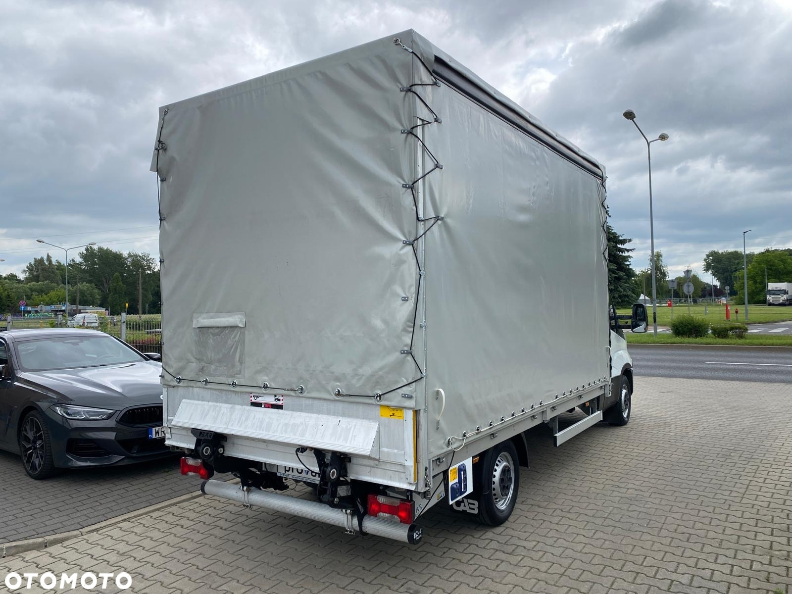 Iveco DAILY 35S16 HI-MATIC FIRANKA OBUSTRONNA 8 PALET WINDA BAR - 13