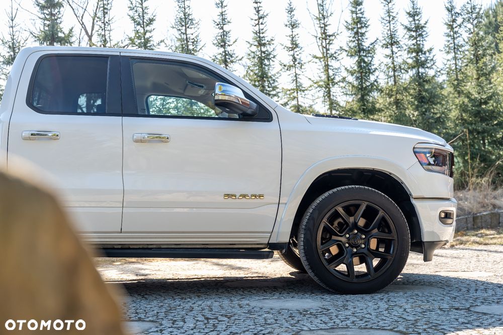 Dodge RAM 1500 5.7 4x4 - 17