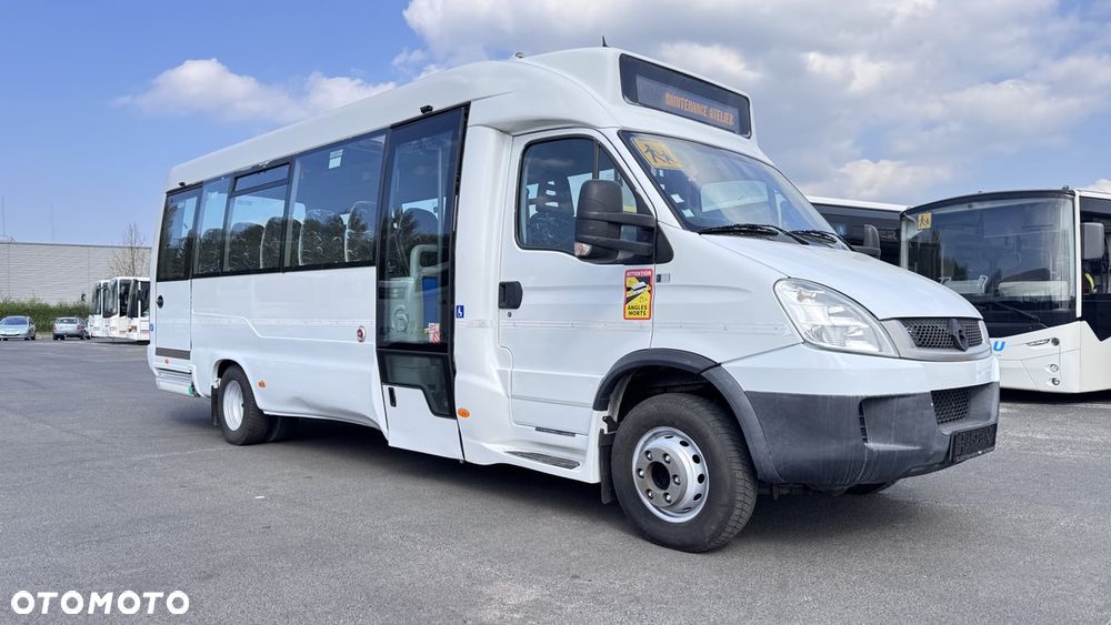 Irisbus Iveco / DURISOTTI / 28miejsc /euro5/ mała klima / winda / 97000 zł netto - 4