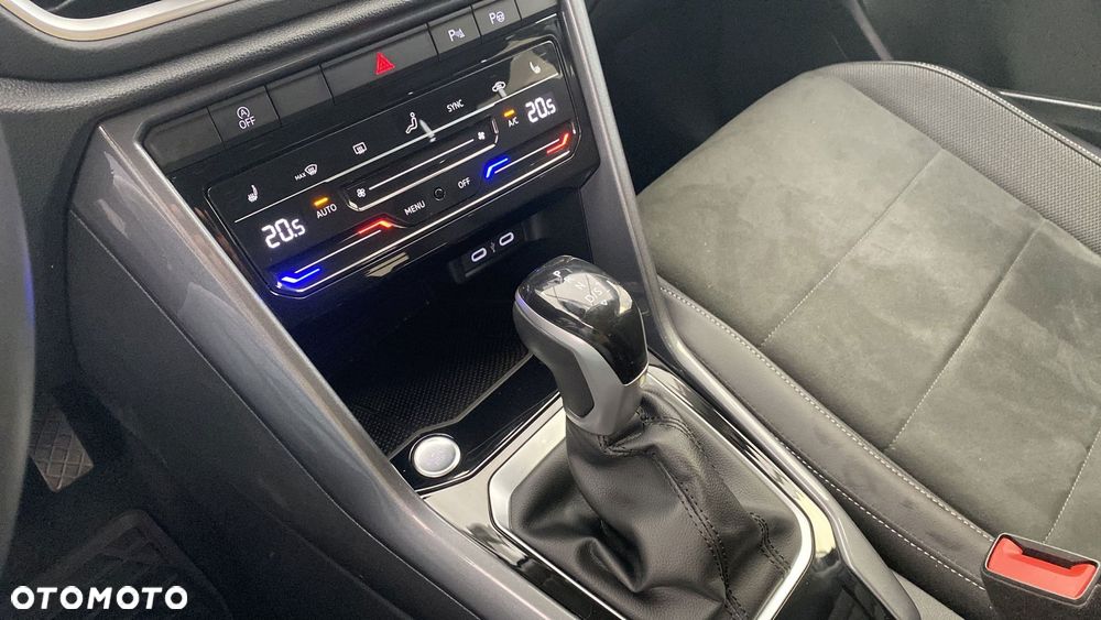 Volkswagen T-Roc 1.5 TSI Style DSG - 18