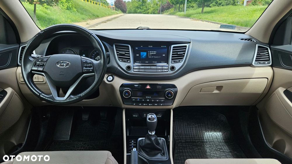 Hyundai Tucson - 16