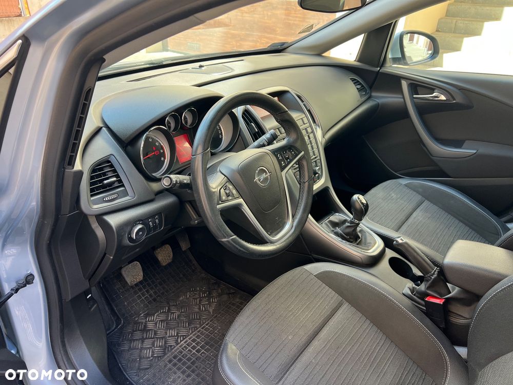 Opel Astra 1.4 T Business S&S - 12