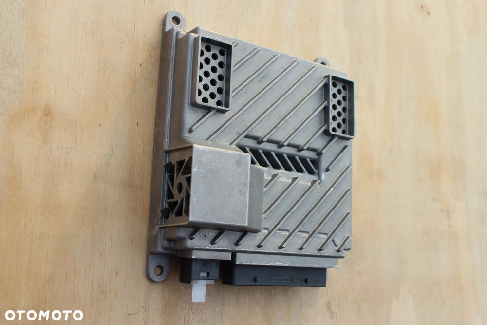 Wzmacniacz Mercedes C Klasa W205 A205 A2059007444 2021 - 2