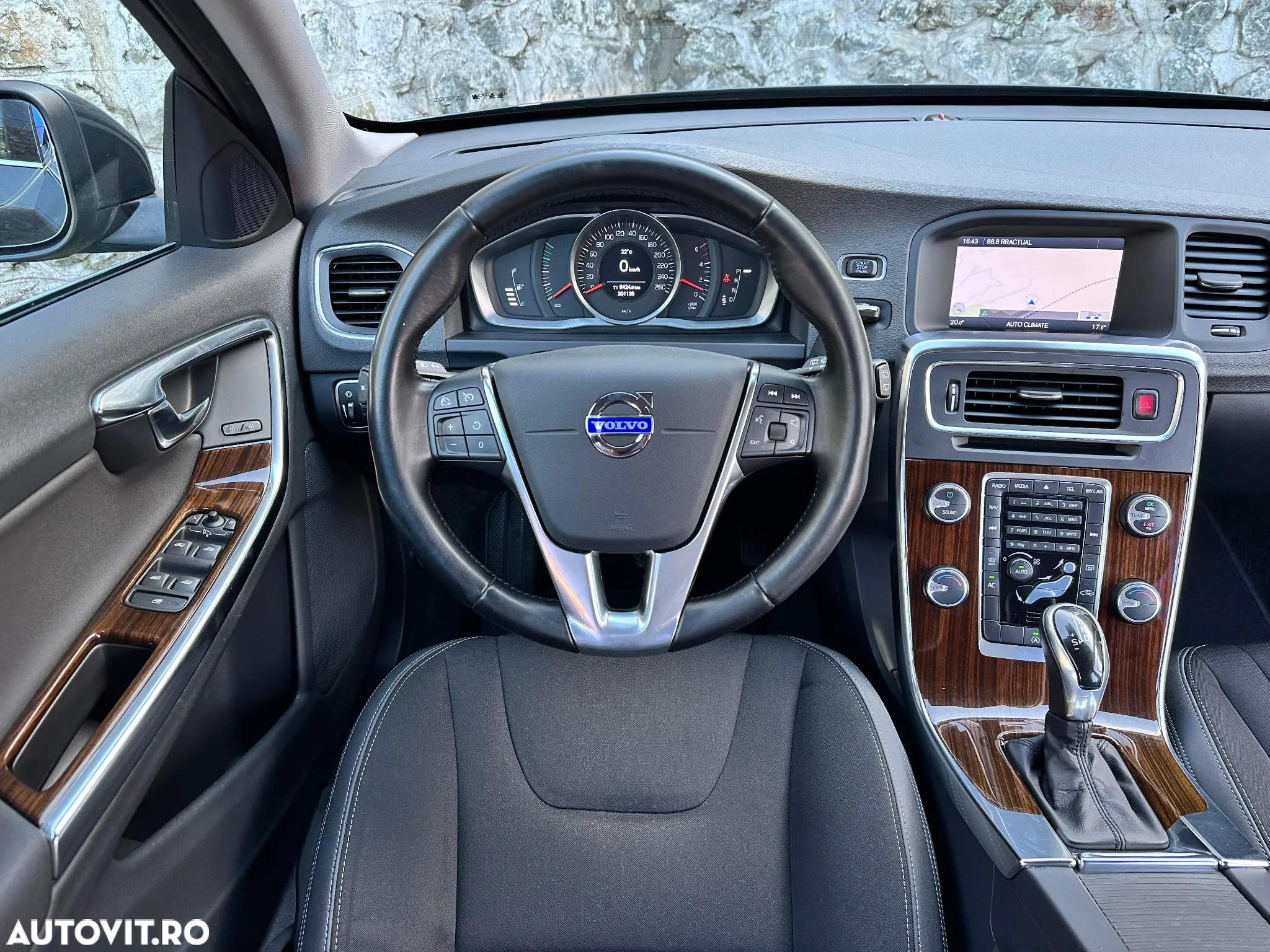 Volvo V60 D2 Geartronic Powershift Momentum - 6