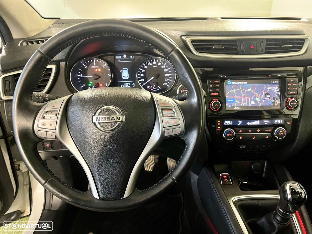 Nissan Qashqai 1.5 dCi N-Connecta - 14