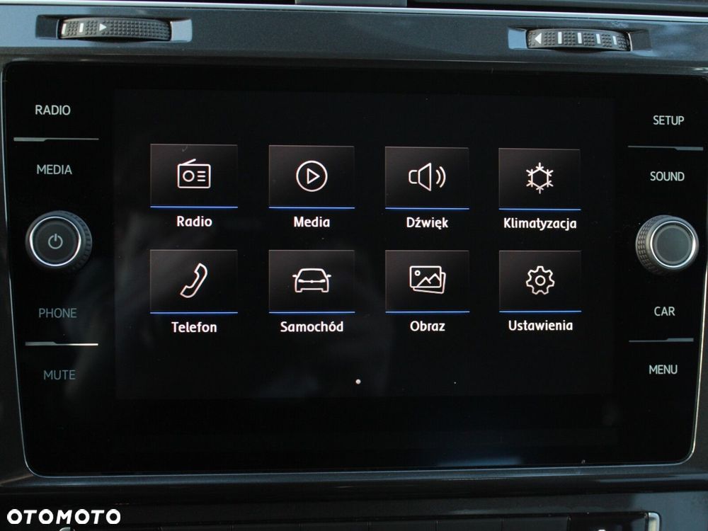 Volkswagen Golf 1.5 TSI BMT Comfortline - 26