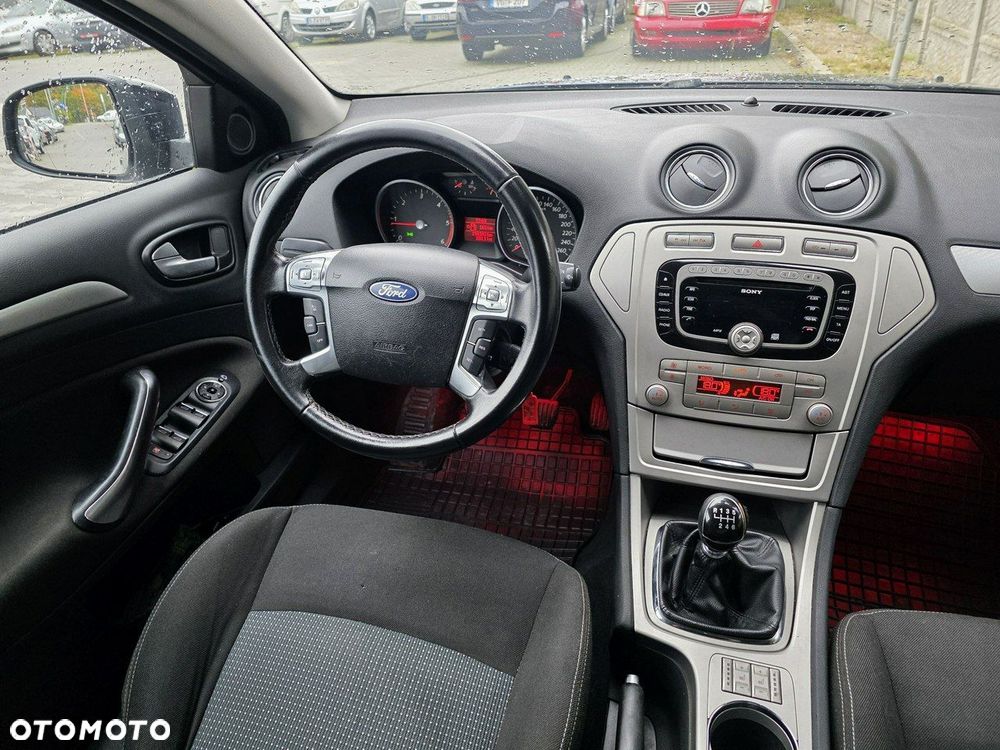 Ford Mondeo - 15