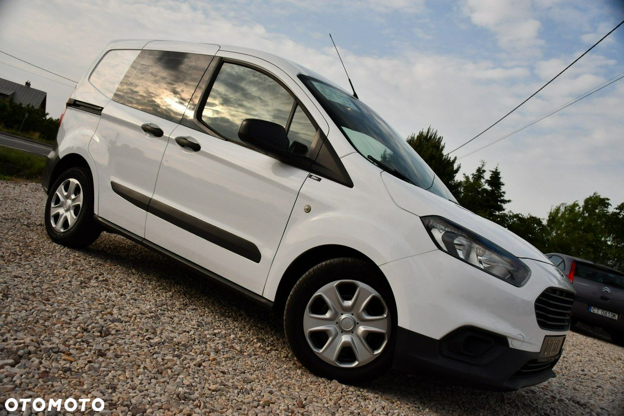 Ford Transit Courier - 7