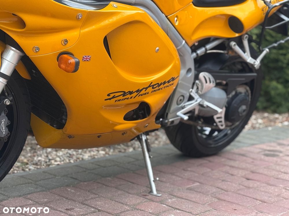 Triumph Daytona - 10