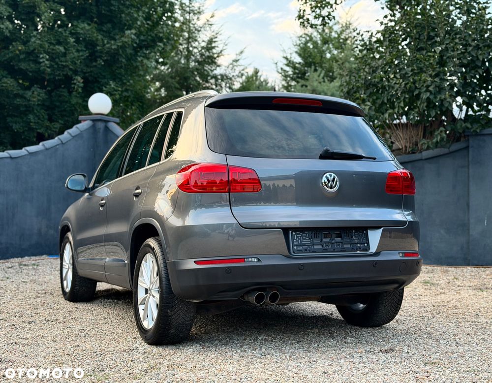 Volkswagen Tiguan 2.0 TDI DPF BlueMotion Technology Lounge Sport & Style - 6