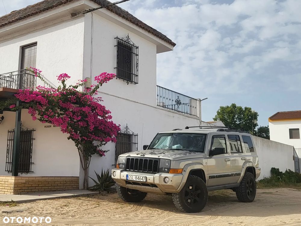 Jeep Commander 5.7 V8 HEMI Automatik Limited - 1