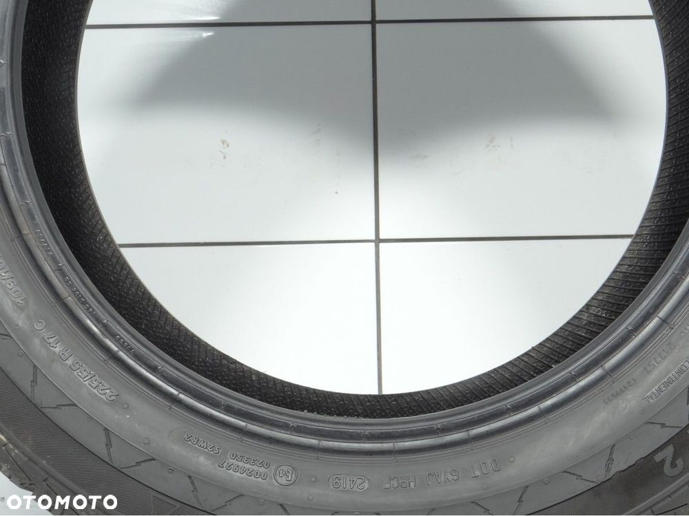 Opony zimowe 225/55R17C 109/107T Continental - 4