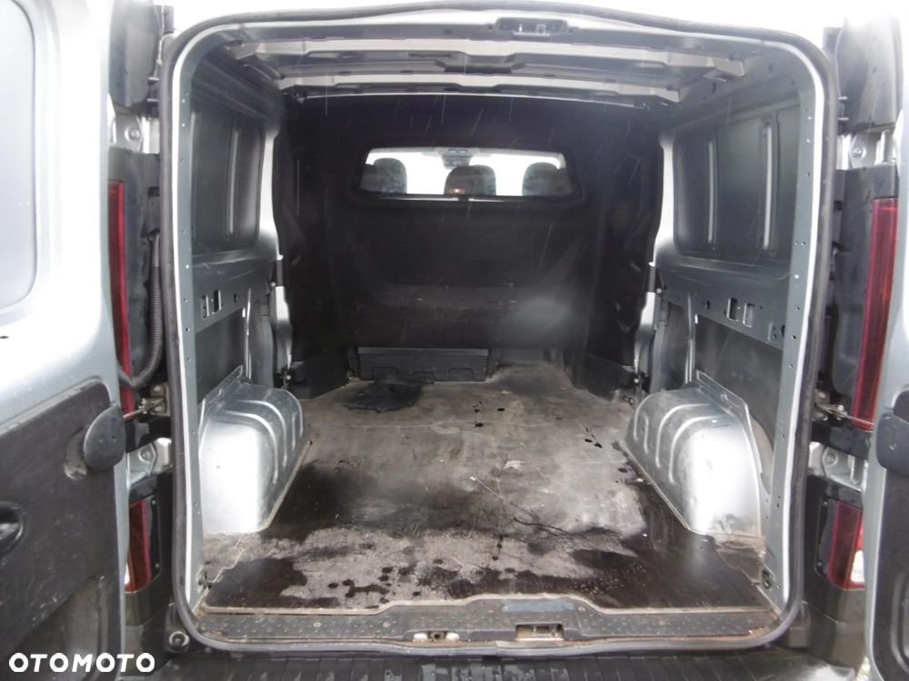 Renault Trafic - 10