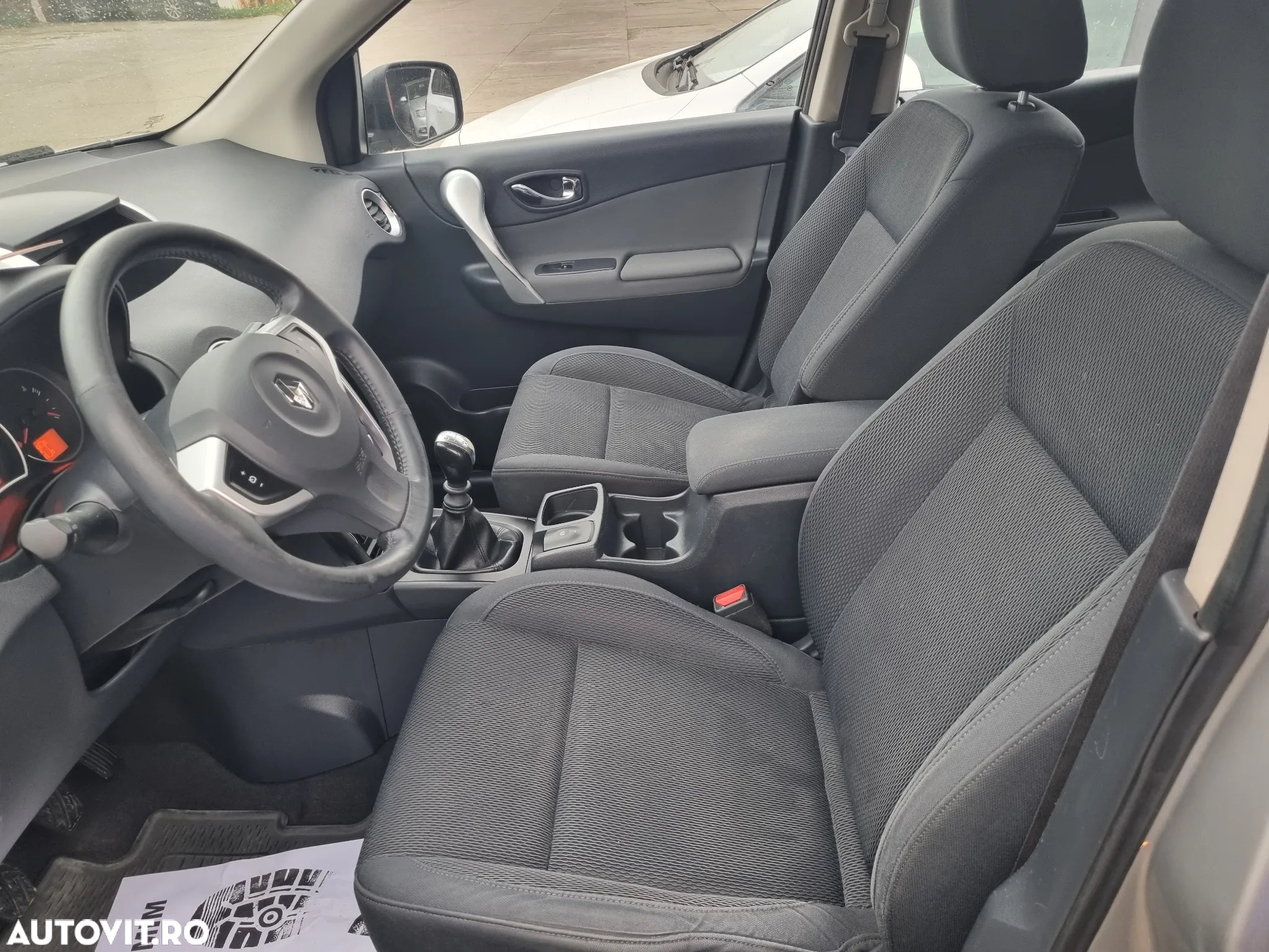 Renault Koleos dCi 150 FAP 4x4 Dynamique - 8