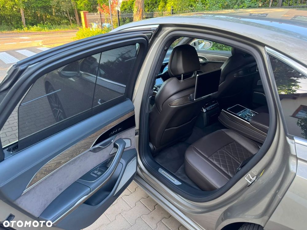 Audi A8 - 26