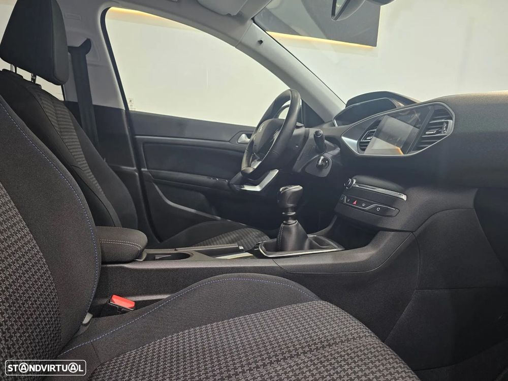 Peugeot 308 SW 1.5 BlueHDi Style - 17