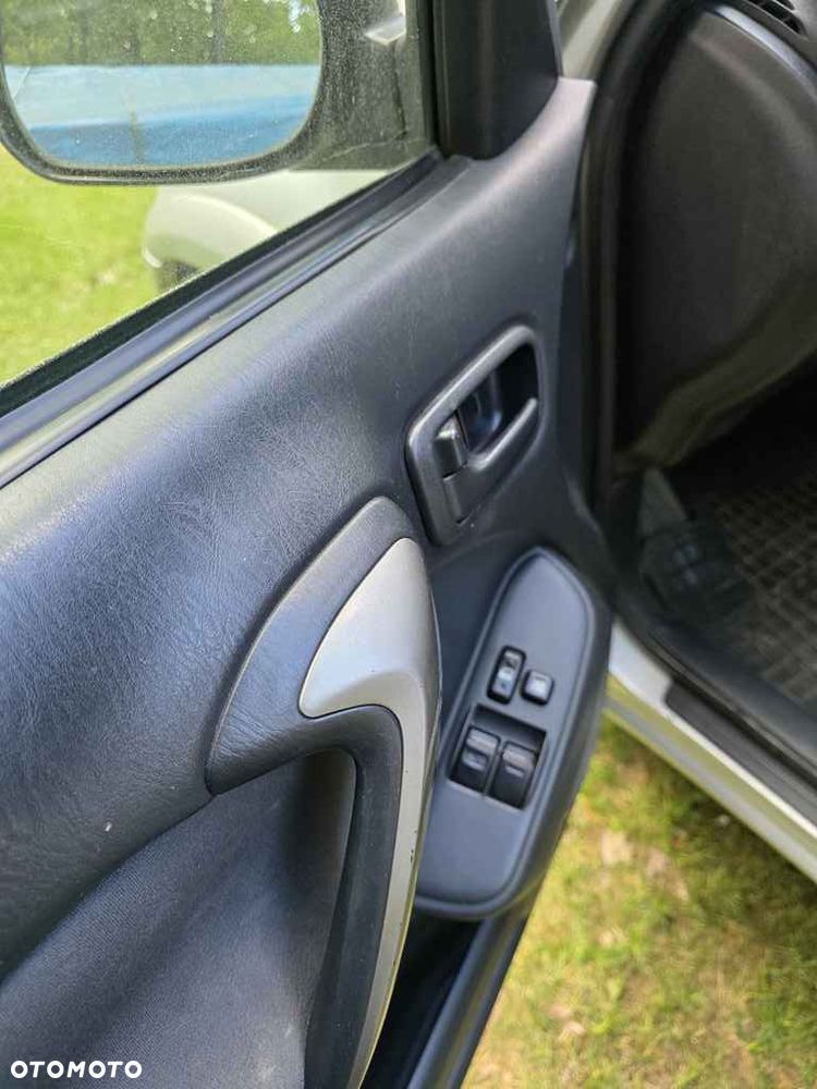 Toyota RAV4 - 9