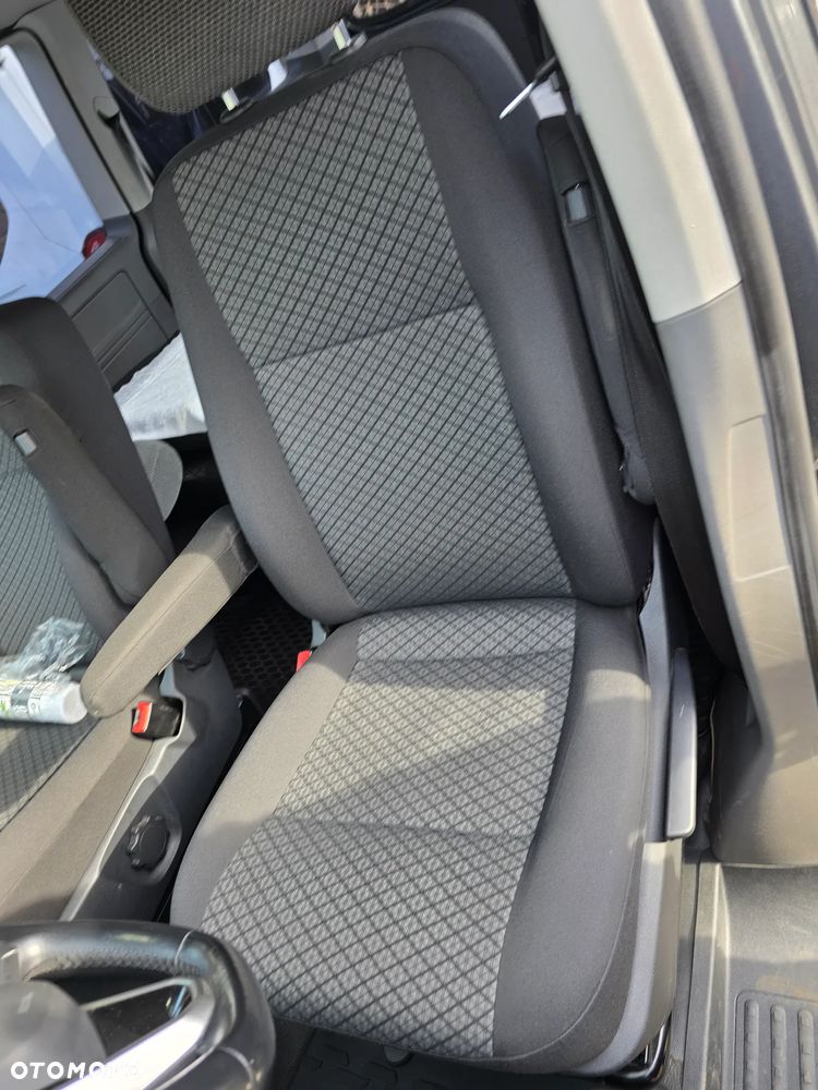 Volkswagen Caravelle 2.0 TDI L2 Highline DSG - 21