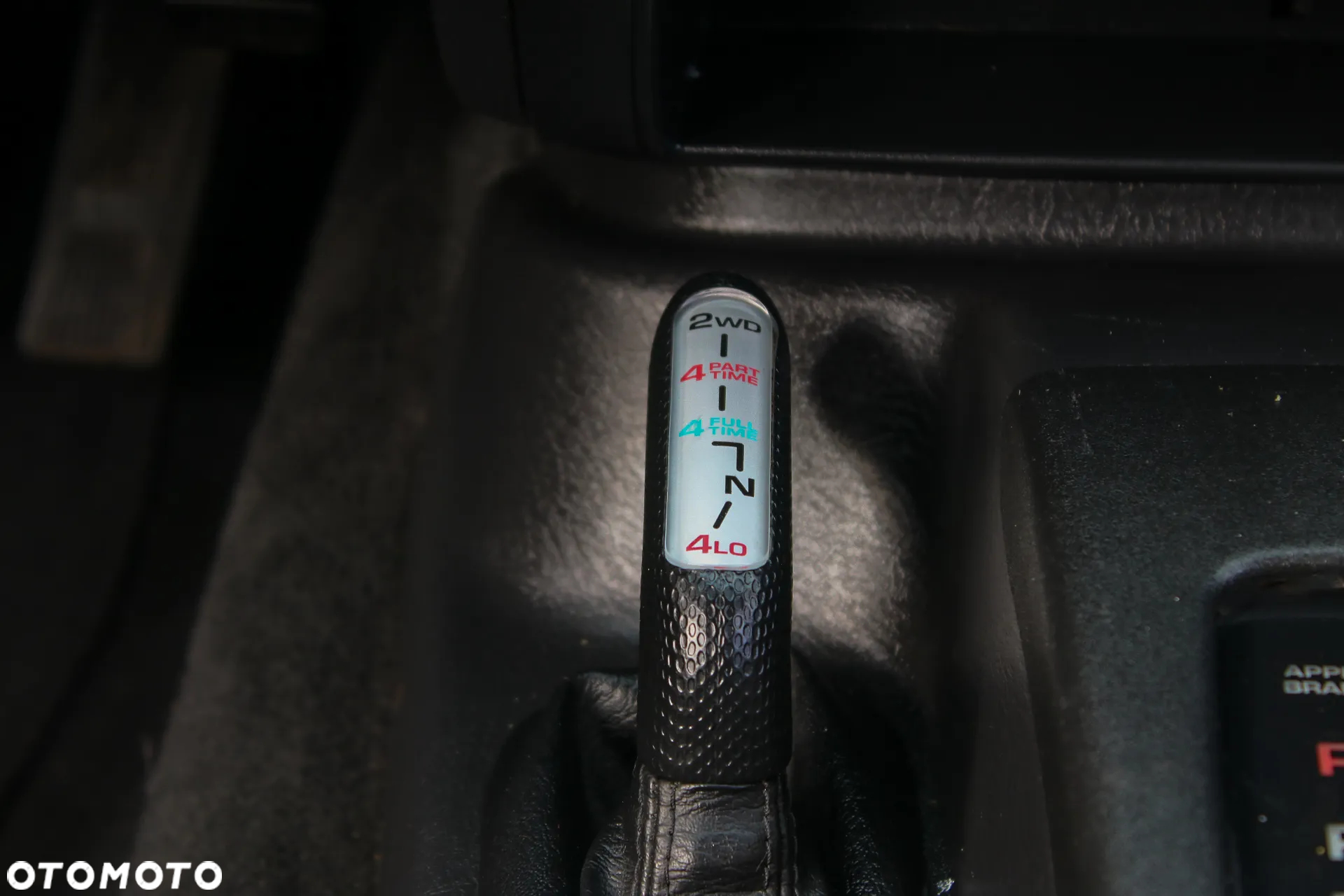 Jeep Cherokee 2.8 CRD Exclusive - 36
