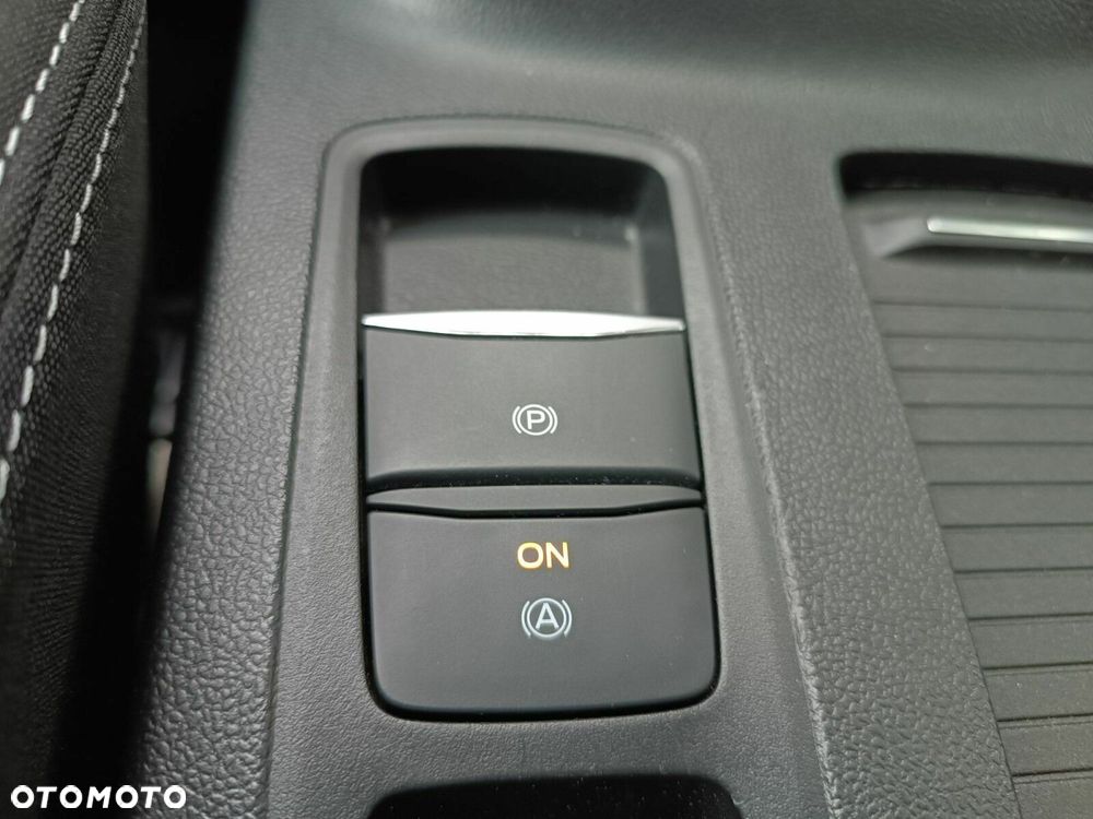 Ford Focus 1.0 EcoBoost mHEV Titanium X - 23