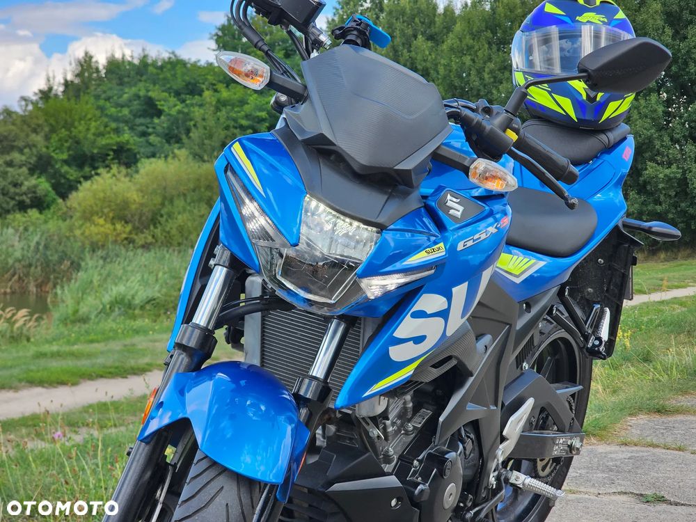 Suzuki GSX - 8