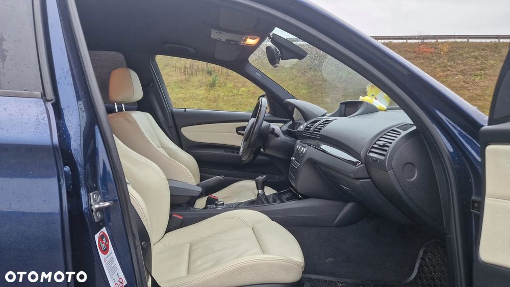 BMW Seria 1 116i - 11
