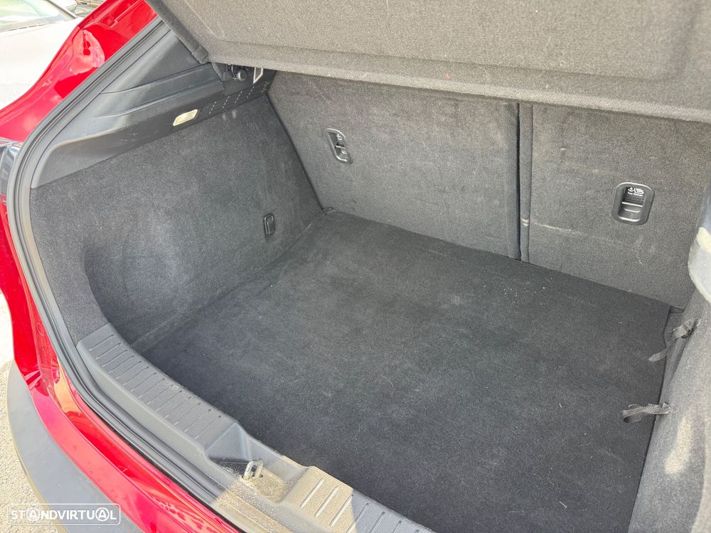 Mazda CX-30 1.8 Sky-D Evolve AWD i-Active +Sport+Safety+Sound - 37