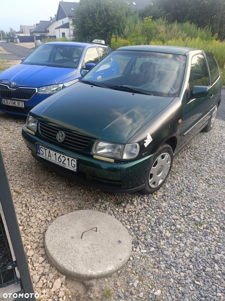 Volkswagen Polo - 2