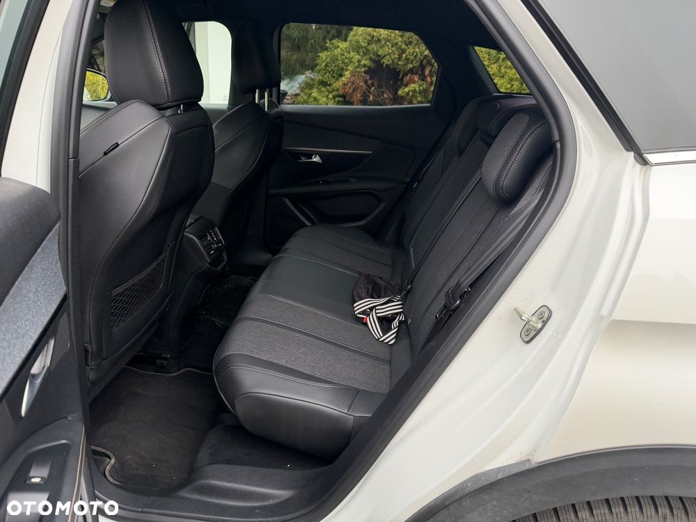 Peugeot 3008 1.5 BlueHDi GT Pack S&S EAT8 - 32